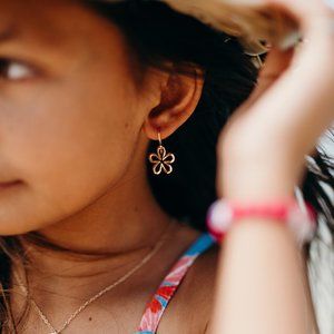 Small Silhouette Melia Flower Drop Earrings